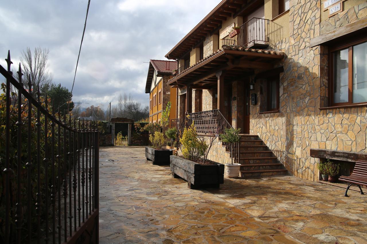 Apartamentos Rurales "La Cabana" Rascafría Exteriér fotografie